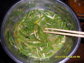 韭菜炒鸡蛋的做法步骤：3