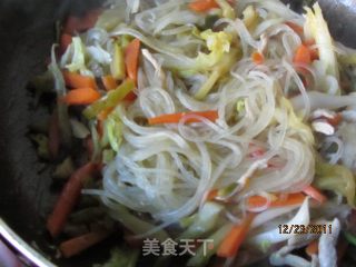 炒粉丝的做法步骤：15