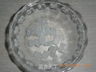 冰糖梨水的做法步骤：2
