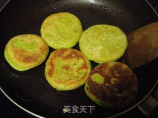 【创意新派菜】菠菜豆沙饼的做法步骤：8