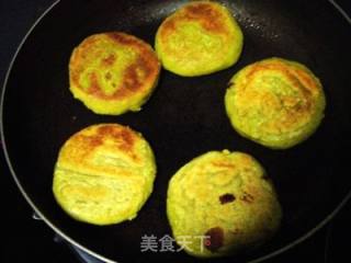 【创意新派菜】菠菜豆沙饼的做法步骤：9