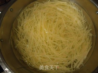 青椒土豆丝的做法步骤：3