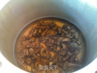 香菇丸子汤的做法步骤：3