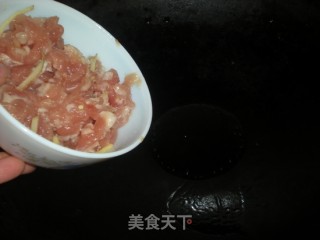 青椒肉丝盖浇面的做法步骤：7
