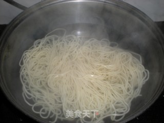 青椒肉丝盖浇面的做法步骤：13