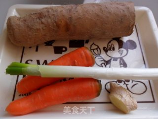 山药羊肉汤的做法步骤：1