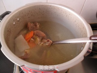 山药羊肉汤的做法步骤：9