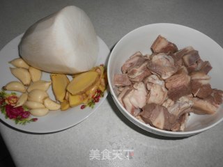 萝卜羊肉汤的做法步骤：1