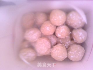 圣诞小礼物—杏仁雪球的做法步骤：8