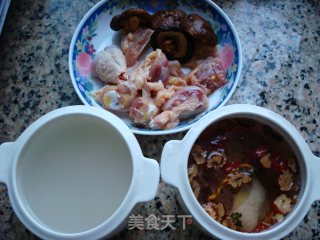 一鸡两吃之——红枣鸡汤+香菇花菜烩鸡肉的做法步骤：2