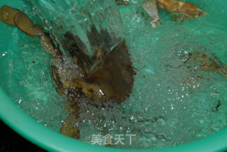 赤蟹粥的做法步骤：1