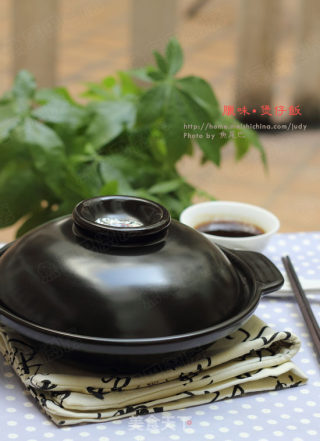传统美食自己做----广式腊味煲仔饭的做法步骤：10