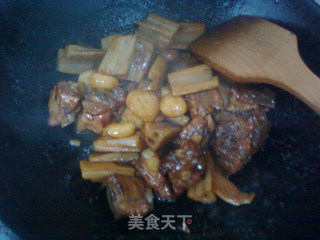 莲藕马蹄红烧排骨的做法步骤：12