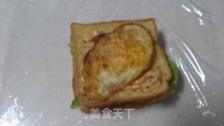 超级简单的自治三明治的做法步骤：4