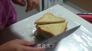 超级简单的自治三明治的做法步骤：8