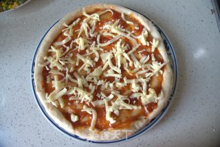 馅料十足——培根烤肠PIZZA的做法步骤：8