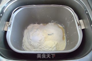 香浓牛奶吐司的做法步骤：1