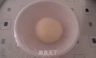 肉松橄榄包的做法步骤：4