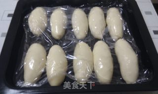 肉松橄榄包的做法步骤：12