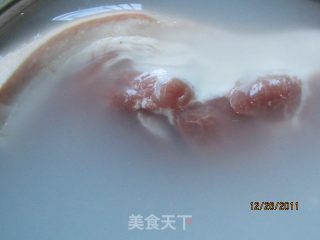 油豆腐煮肉的做法步骤：3