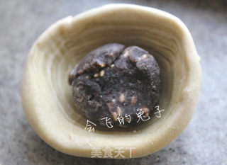 酥到掉渣的小点心---抹茶红豆千层酥的做法步骤：7