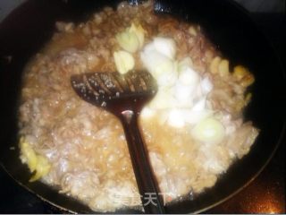 葱爆羊肉的做法步骤：3