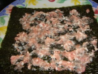 蛋皮紫菜如意卷的做法步骤：7