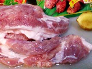 【创意新派菜】香麻肉 （没有烤箱也能做出烤肉味来）的做法步骤：1
