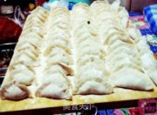 冬天吃什么？饺子！白菜饺子的做法步骤：7