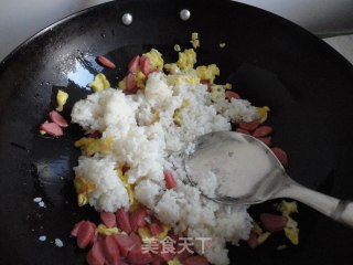 【创意新派菜】——台湾烤肠蛋炒饭的做法步骤：8