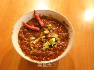金牌肉末酱的做法步骤：1