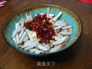 蒸芋头的做法步骤：1