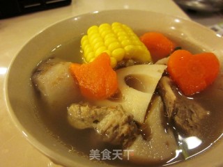 爱心莲藕排骨汤的做法步骤：3
