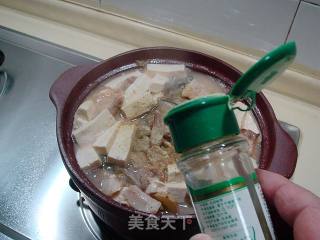 冬季泡菜吃法“酸汤鱼头”的做法步骤：14