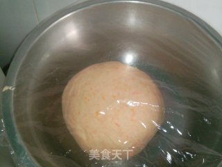 给宝宝一个惊喜----可爱的小刺猬包的做法步骤：1