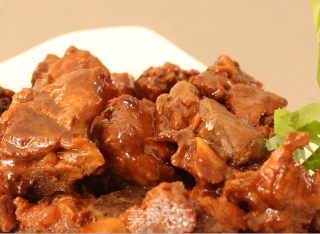 酱焖蒜香排骨的做法步骤：7