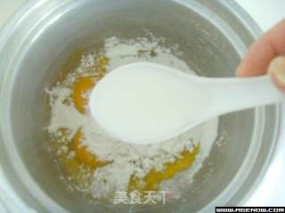 电饭锅做蛋糕原来如此简单！！的做法步骤：4