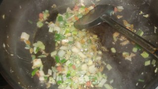 什锦蛋炒饭的做法步骤：3