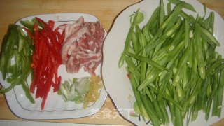芸豆丝炒肉的做法步骤：1