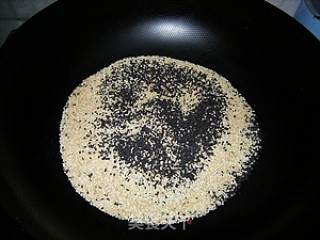 芝麻盐的做法步骤：3