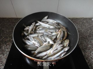 家常小鱼冻的做法步骤：4