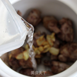 榨菜鸭翅汤的做法步骤：7