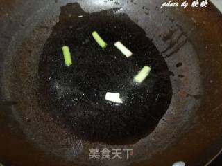 莙荙菜炒肉的做法步骤：4