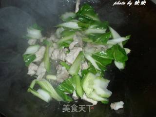 莙荙菜炒肉的做法步骤：6