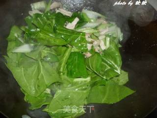 莙荙菜炒肉的做法步骤：7