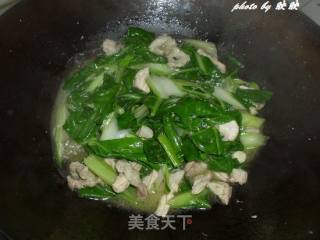 莙荙菜炒肉的做法步骤：8