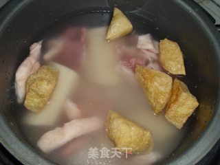 鸭肉莲藕粥的做法步骤：3