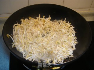 让我们迎接春天的来临 制作春卷的做法步骤：4