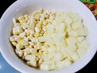 【创意新派菜】黄金粒粒香的做法步骤：2