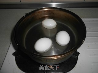 魔鬼蛋沙拉的做法步骤：1